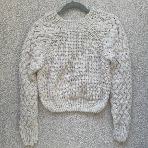 Kendall and Kylie Cropped White Chunky Sweater - Picture 7 of 8
